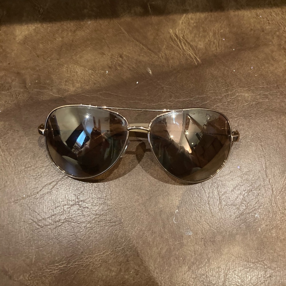 Rose Gold Aviator Sunglasses